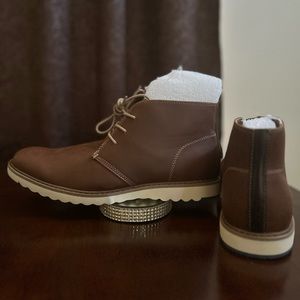 Men’s ALDO Oxford brown shoes with laces. Size 10.5 NWT still in the box.